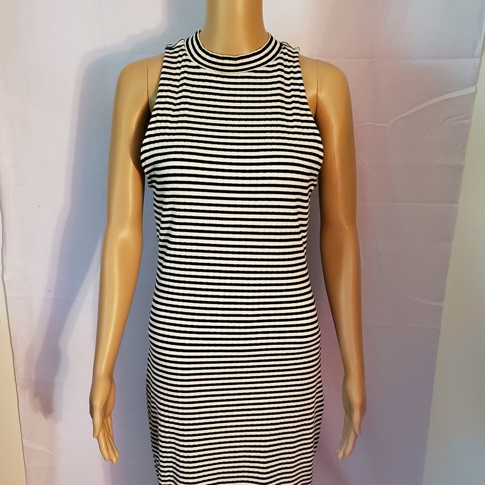 Ambercrombie Striped Sleeveless Midi Dress Medium